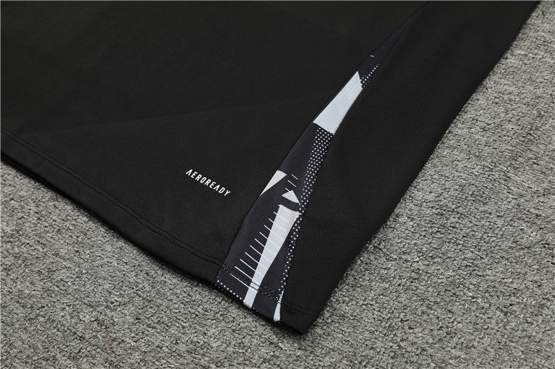 Tuta Manchester United 24/25