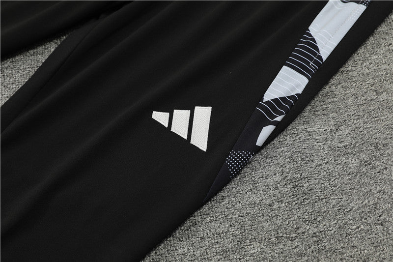 Tuta Manchester United 24/25