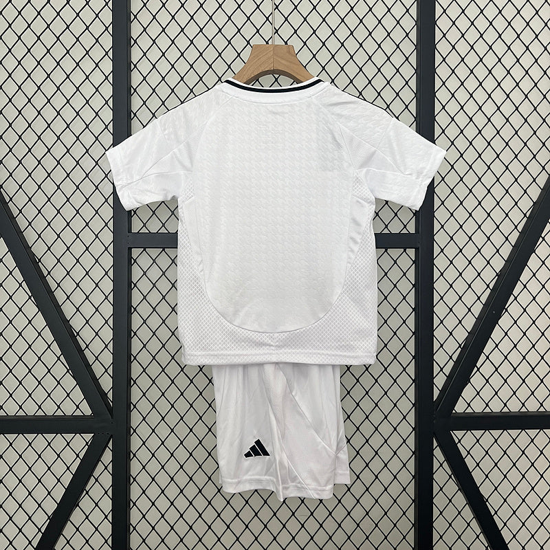 Realm Madrid Casa 24/25 - Bambino (pantaloncini inclusi)