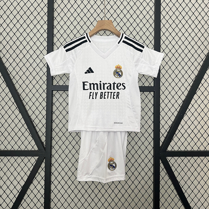 Realm Madrid Casa 24/25 - Bambino (pantaloncini inclusi)